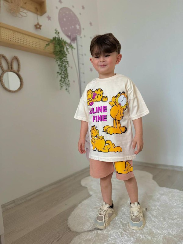 🟠 Garfield Lisanslı Oversize Şortlu Takım