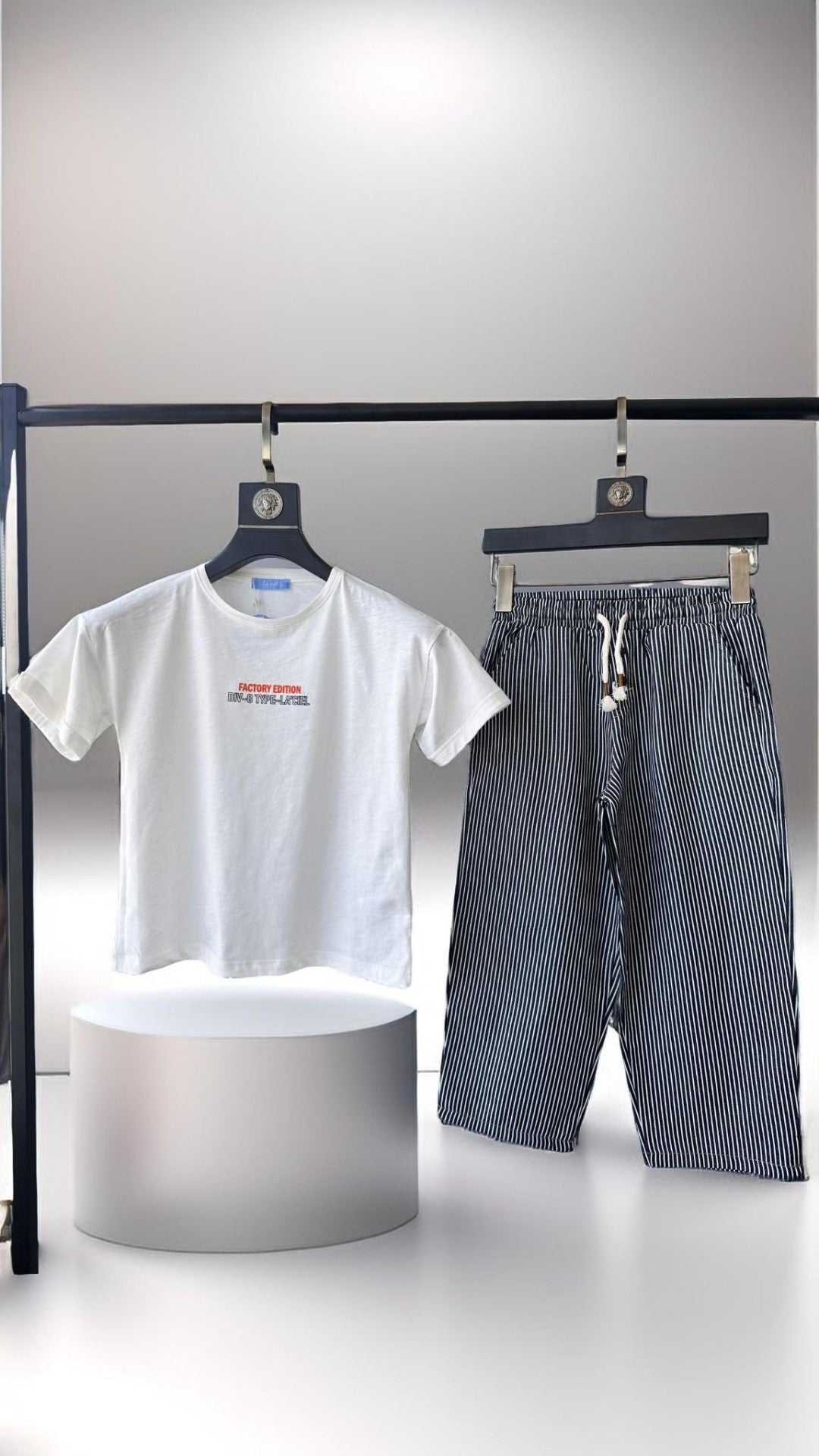 Çizgili Pantolonlu Factory Edition Takım